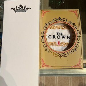 NWT Gold Foil Buck Crown 160 Sheets Notepaper & The Crown Souvenir Handkerchief